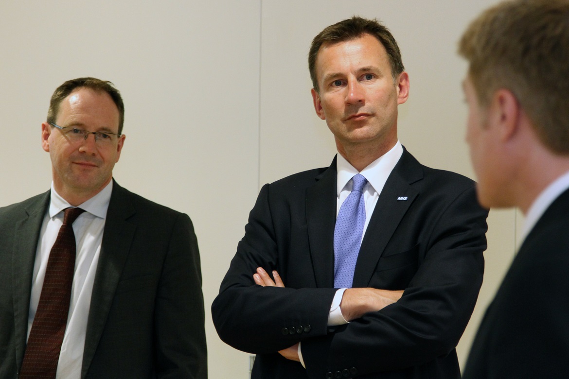 Jeremy_Hunt_and_Dr_Mark_Davies_visiting_the_Kaiser_Permanente_Center_for_Total_Health,_700_Second_St,_Washington,_USA-3June2013