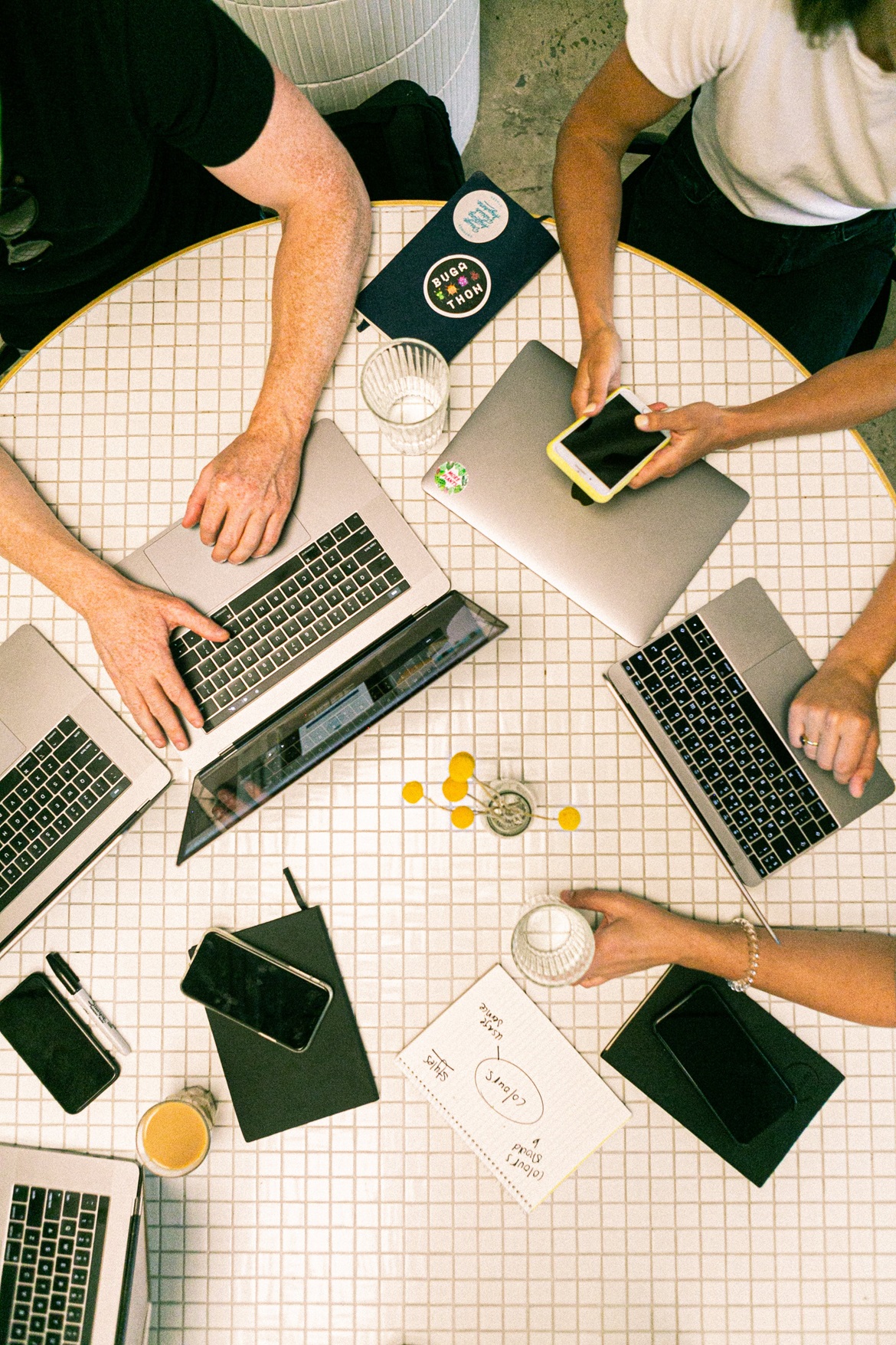 pexels-canva-studio-3194519 people planning