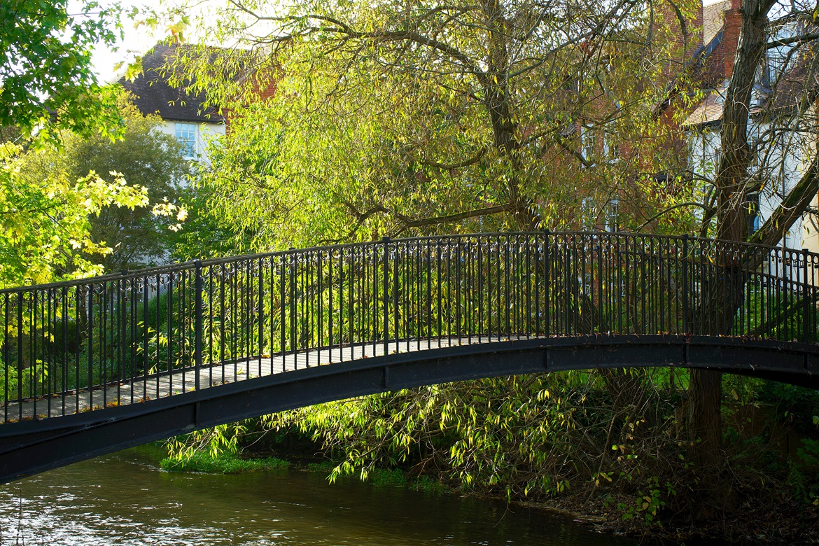pexels-mike-bird-14337035 bridge
