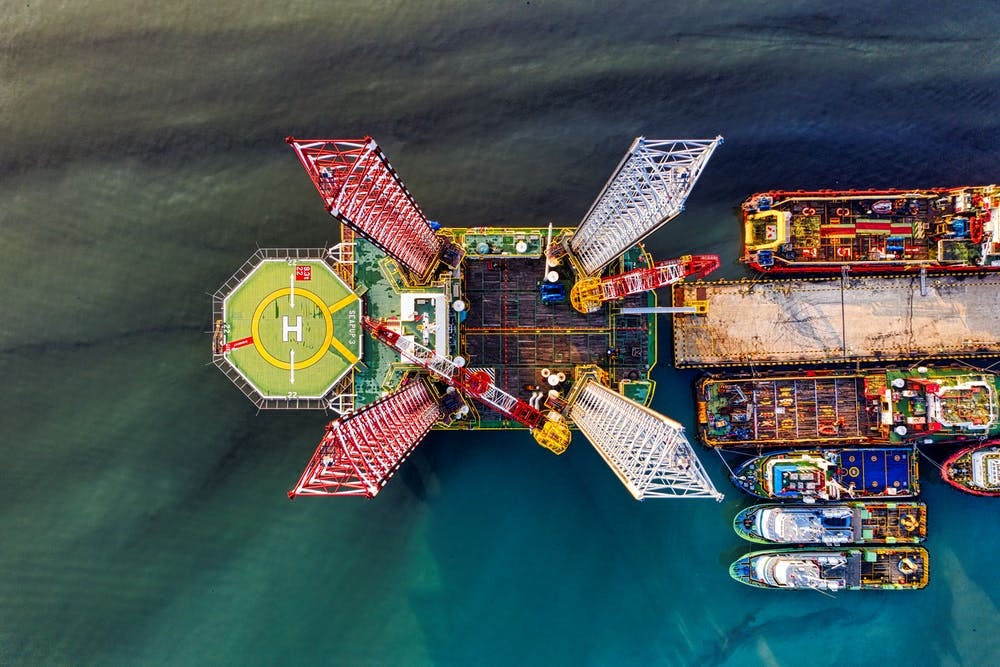 pexels-photo-4914222 offshore rig
