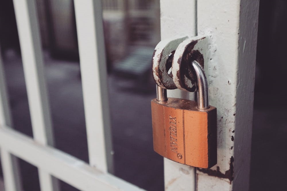 pexels-photo-846288 padlock