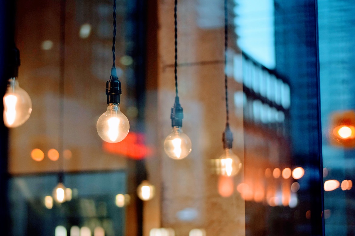 pexels-tim-gouw-240225 lightbulbs