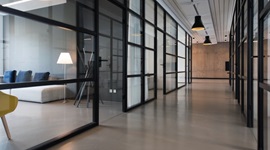 Airy and large corridor in office building.
