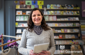 s300_10876-Voluntary-NICs-English_GOVUK_Woman__1_