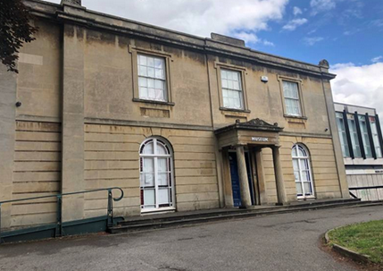 Swindon’s Apsley House to be sold Swindon’s Apsley House to be sold
