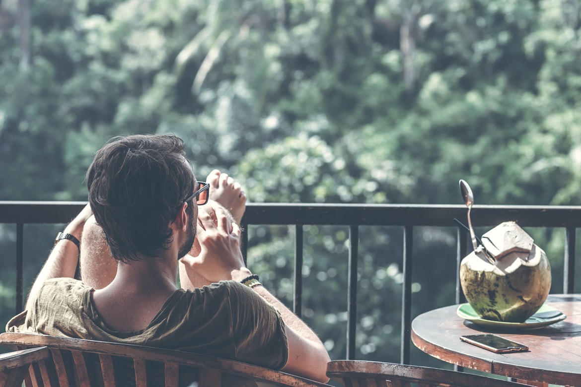 artem-beliaikin-BsjASVFy6IU-unsplash