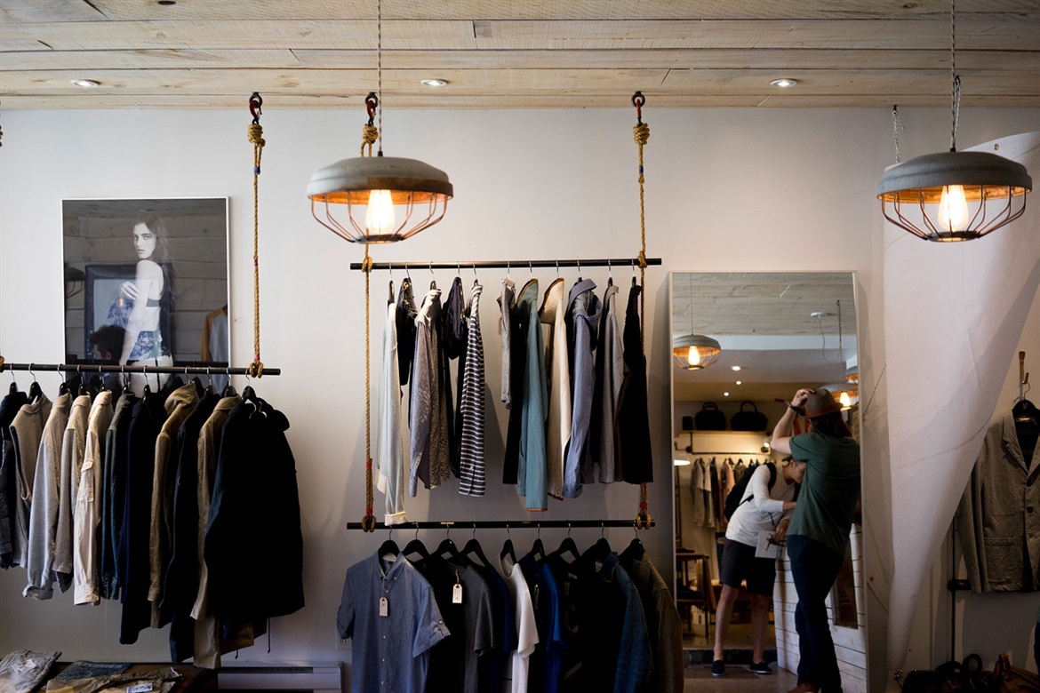 clothing-store-984396_1280 clothing-store-984396_1280